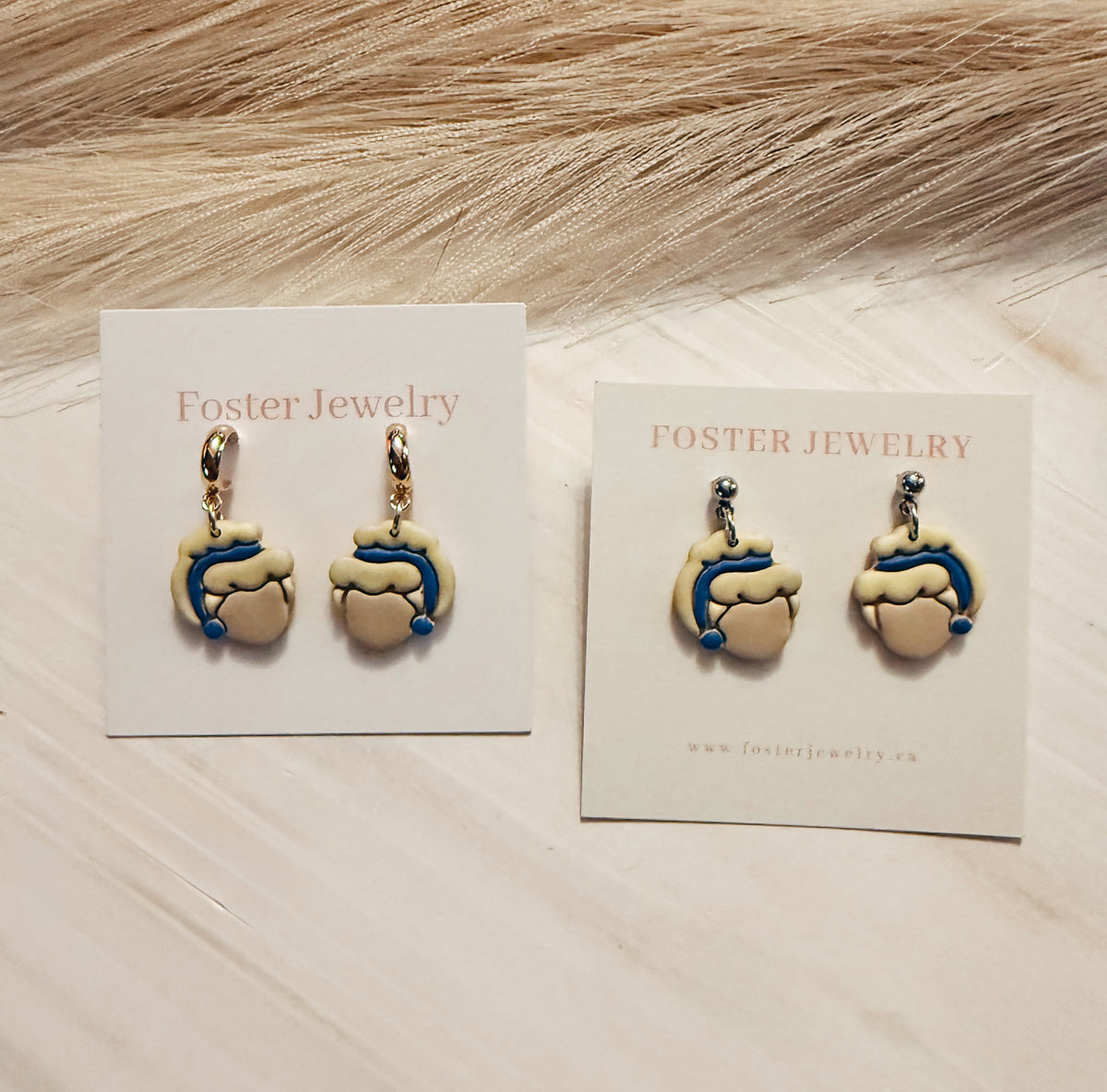 Mini princess earrings