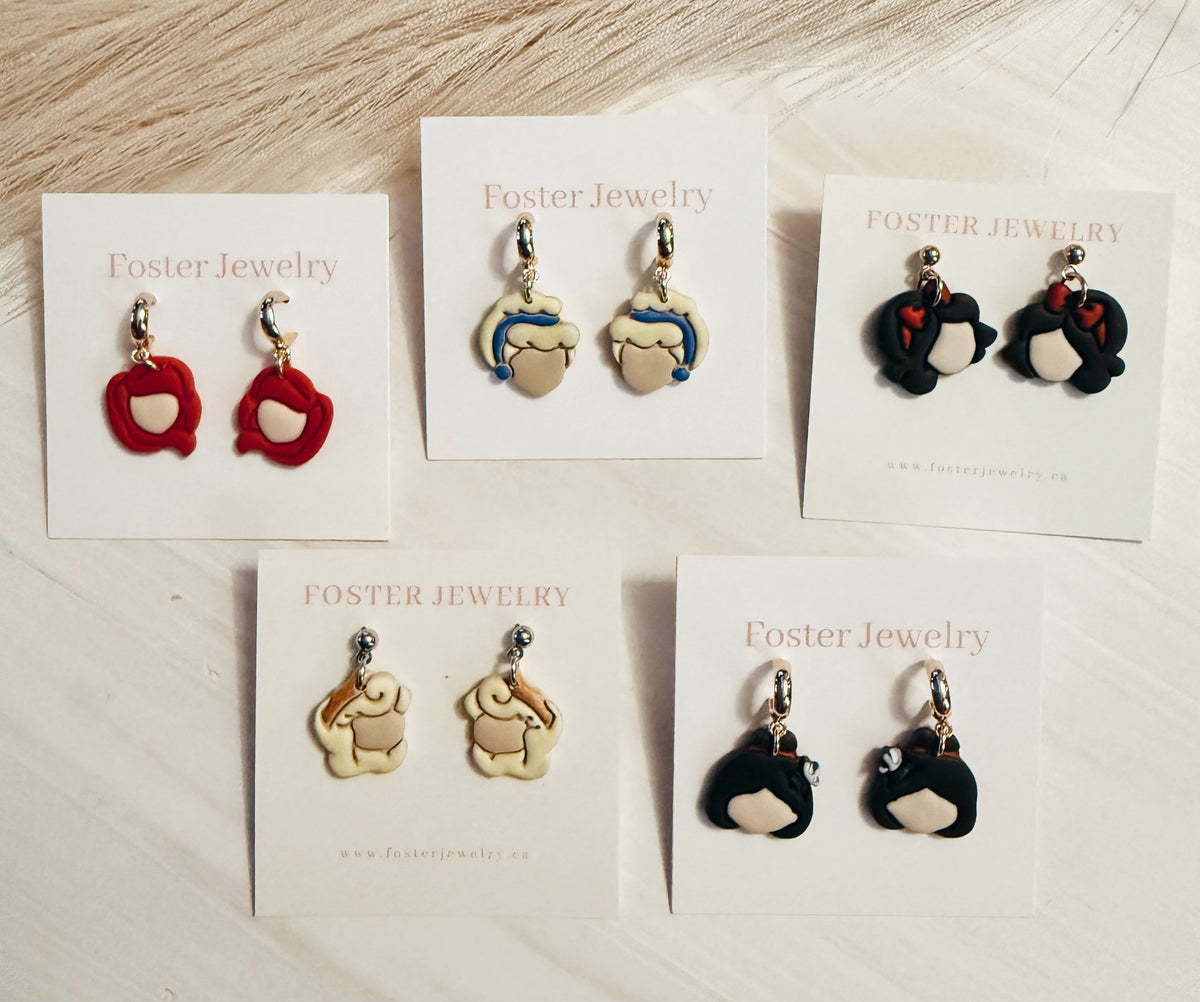 Mini princess earrings