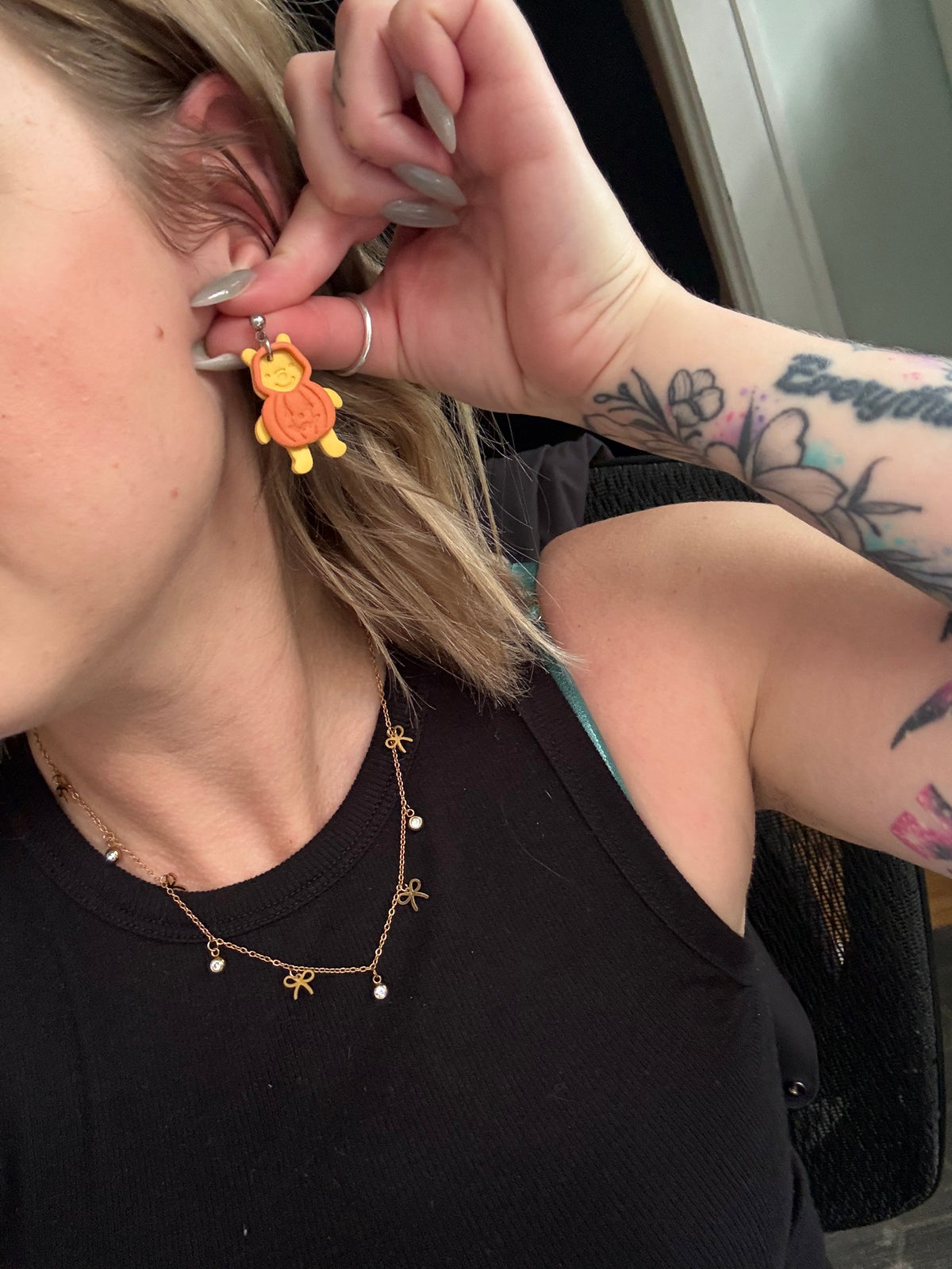Bear pumpkin earring