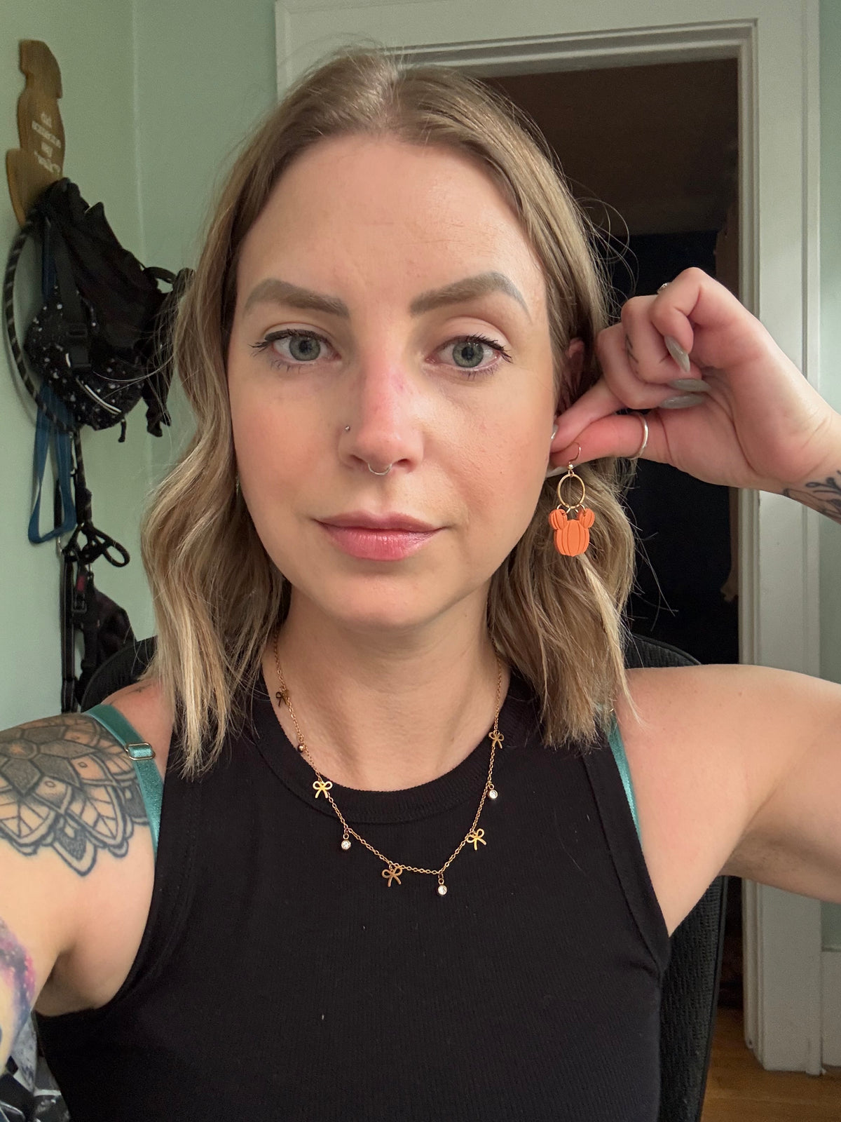 Mouse pumkin earrings