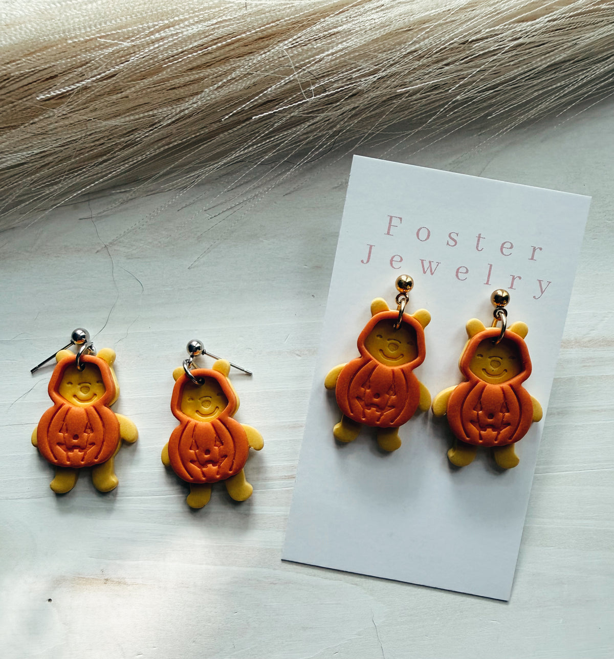 Bear pumpkin earring
