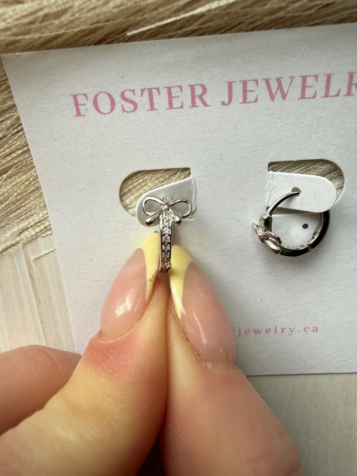 The Brielle (mini bow)hoops